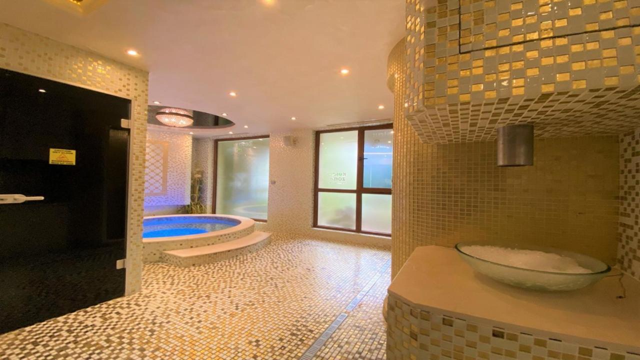 Bratanov Harmony Monte Carlo Apartment Pantai Sunny Luaran gambar