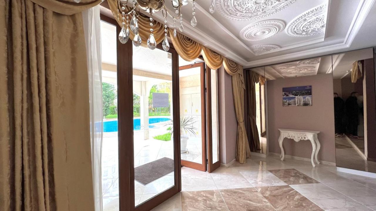 Bratanov Harmony Monte Carlo Apartment Pantai Sunny Luaran gambar