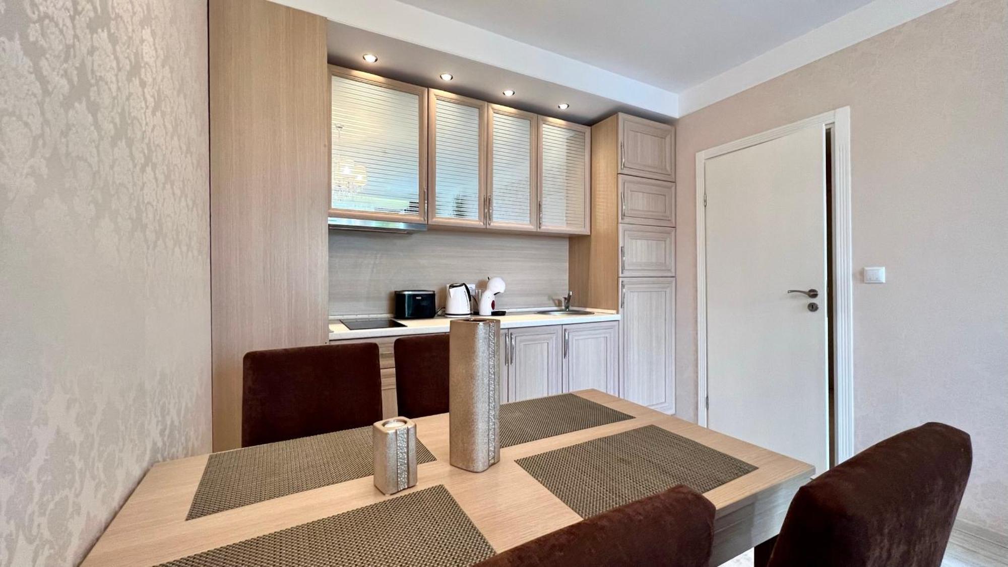 Bratanov Harmony Monte Carlo Apartment Pantai Sunny Luaran gambar