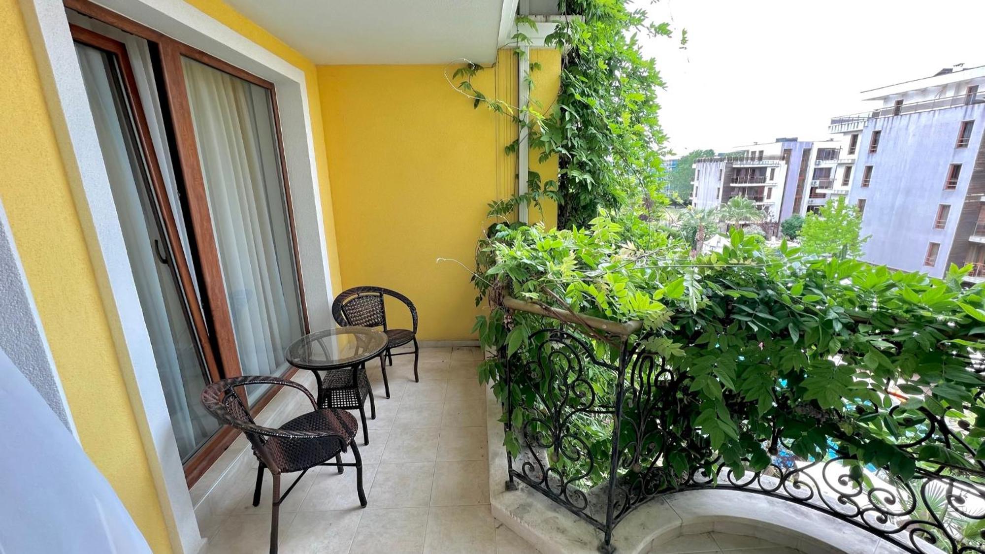 Bratanov Harmony Monte Carlo Apartment Pantai Sunny Luaran gambar
